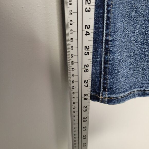 Maurices blue high rise straight factory fading jeans size 8 short - Picture 5 of 6
